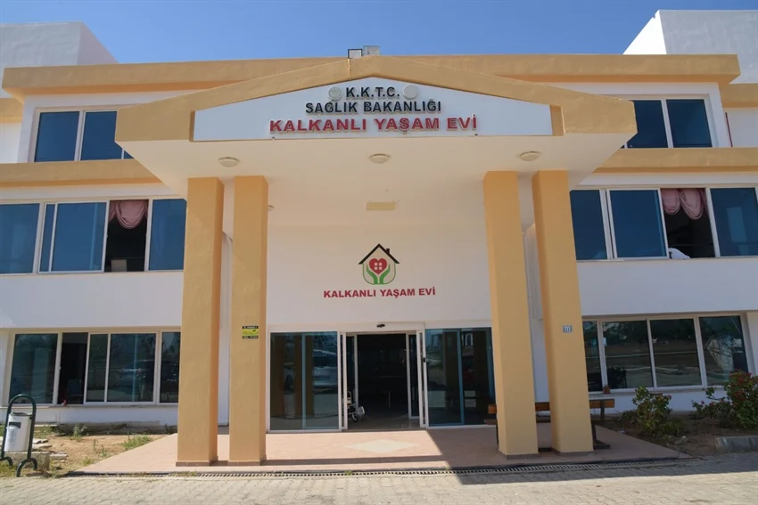Kalkanlı’da dış cephe ve iç mekân yenileme incelemesi