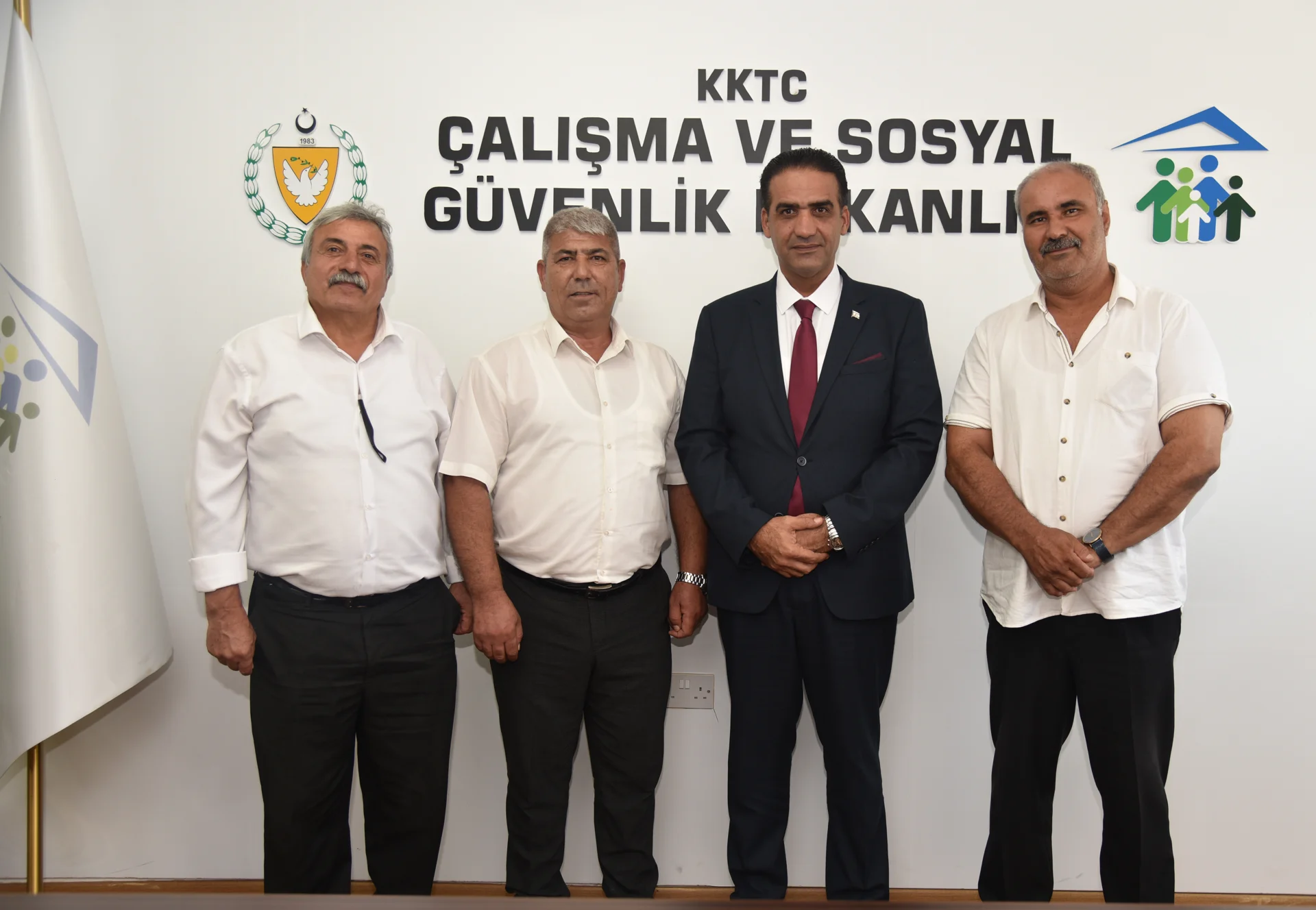 Çukurovalılar Derneği heyetini kabul etti