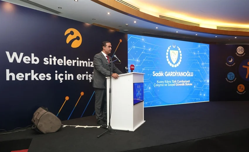 Web erişilebilirliği basın toplantısına katılım